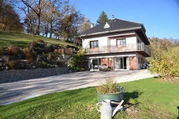 Gîte pour 5 personnes, avec jardin et terrasse à Saint-Laurent-du-Pont