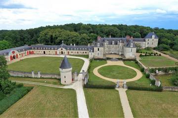Château pour 2 personnes, avec piscine et jardin en Indre-et-Loire