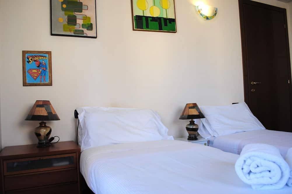 Entire apartment, Bnbook-Volta Rho Fiera in Rho, Milan Province
