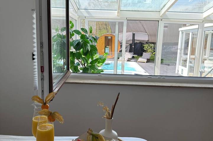 Ferienhaus für 10 Personen, mit Whirlpool und Terrasse sowie Garten und Pool im Kraichgau