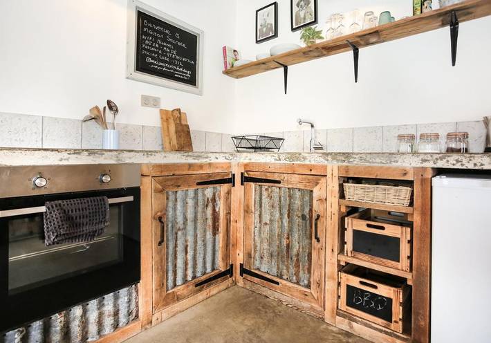 Gîte pour 3 personnes, avec piscine ainsi que terrasse et jardin à Marsalès - 4