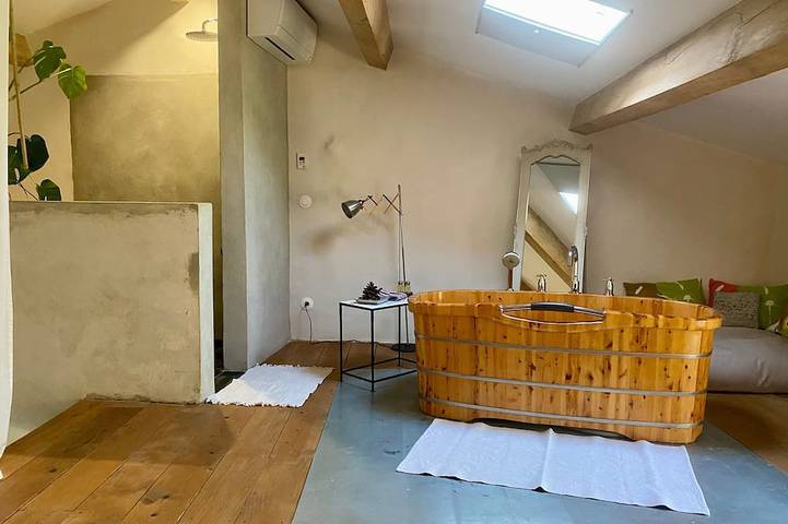 Location de vacances pour 2 personnes, avec jardin ainsi que piscine et sauna à Lieuran-lès-Béziers - 4