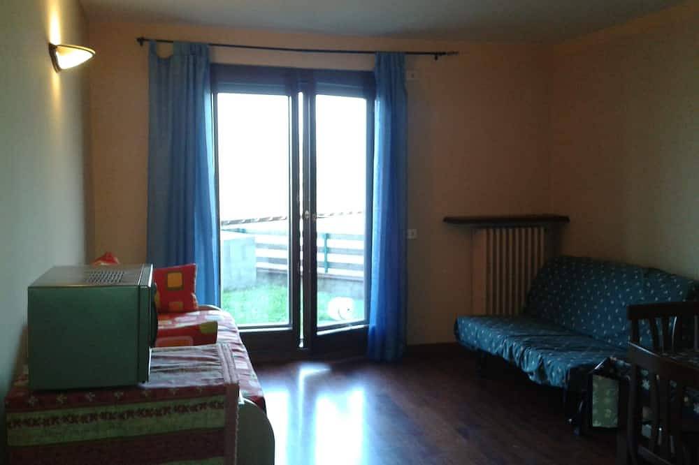 Apartamento entero, Jardín Y Garaje Centrales De Dos Habitaciones in Sauze d'Oulx, Via Lattea
