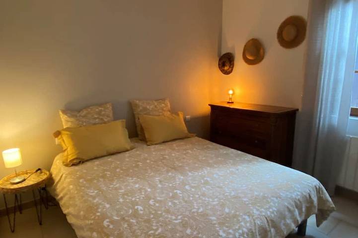 Location de vacances pour 4 personnes, avec balcon et jardin à Fons-sur-Lussan - 2