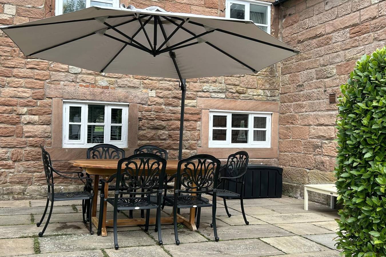 Farmhouse-Sleeps 5-Near Alton Towers/Peak Dist in Alton Towers, Staffordshire