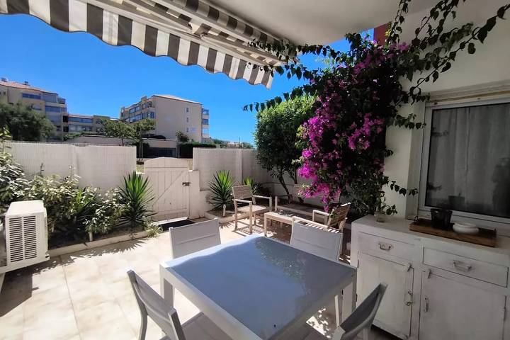 Appartement de vacances pour 3 personnes, avec jardin à Frontignan