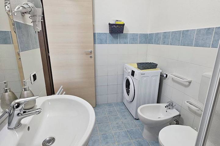 Appartement entier, Studio apartment with large garden. Fifty meters from the white beach of La Caletta. in La Caletta, Siniscola