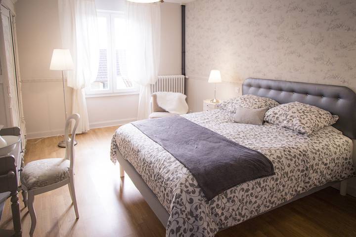 Chambre d’hôte pour 2 personnes, avec jardin dans Cœur-de-la-Vallée