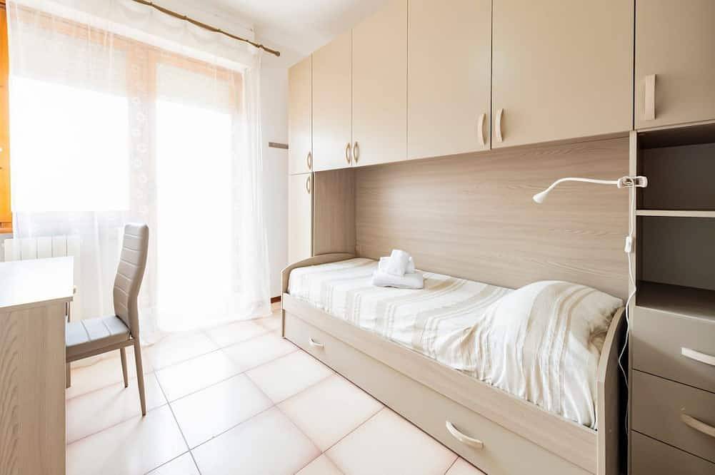 Ganze Wohnung, Guesthost - Lovely Flat 100m from Sea with Terrace in Francavilla al Mare, Chieti Provinz