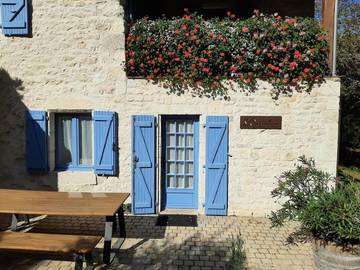 Gîte pour 2 personnes, avec piscine et jardin dans Saint-Paul-Flaugnac