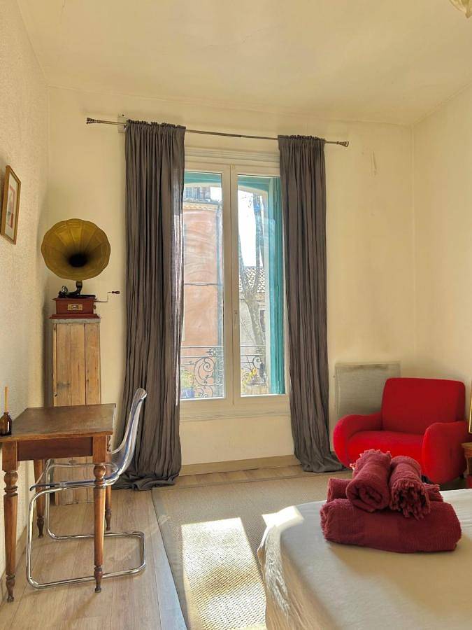 Appartement entier, Sacré coeur de ville in Lunel, Côte méditerranéenne (France)