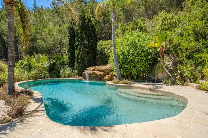 Villa for 10 personer med have in Santa Eulària des Riu, Øst-Ibiza