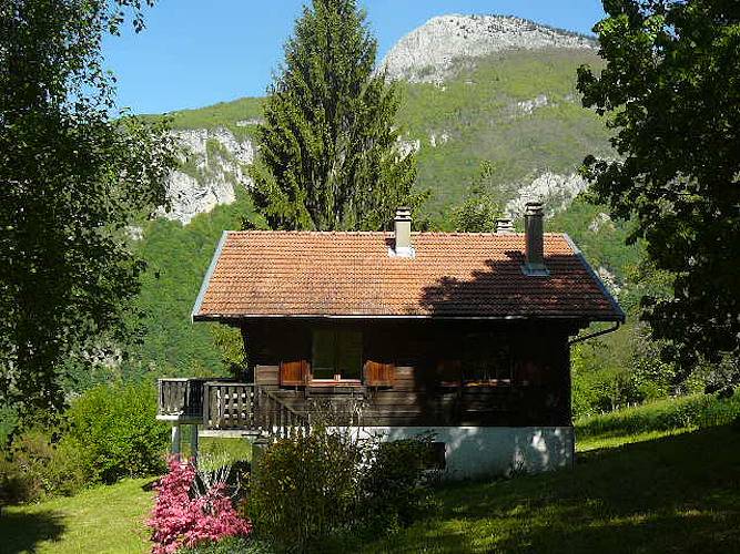 Chalet pour 5 personnes, avec Terrasse et Jardin dans l' Isère