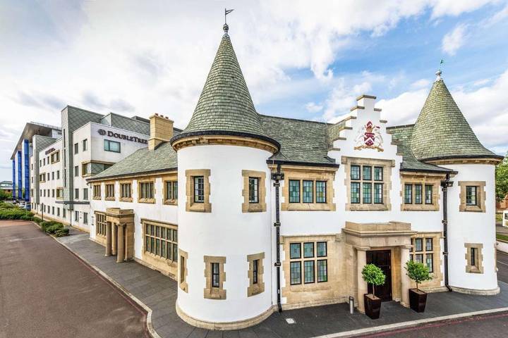 Hotel for 3 people in Hounslow