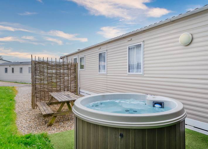 Glamping for 6 people in South West England