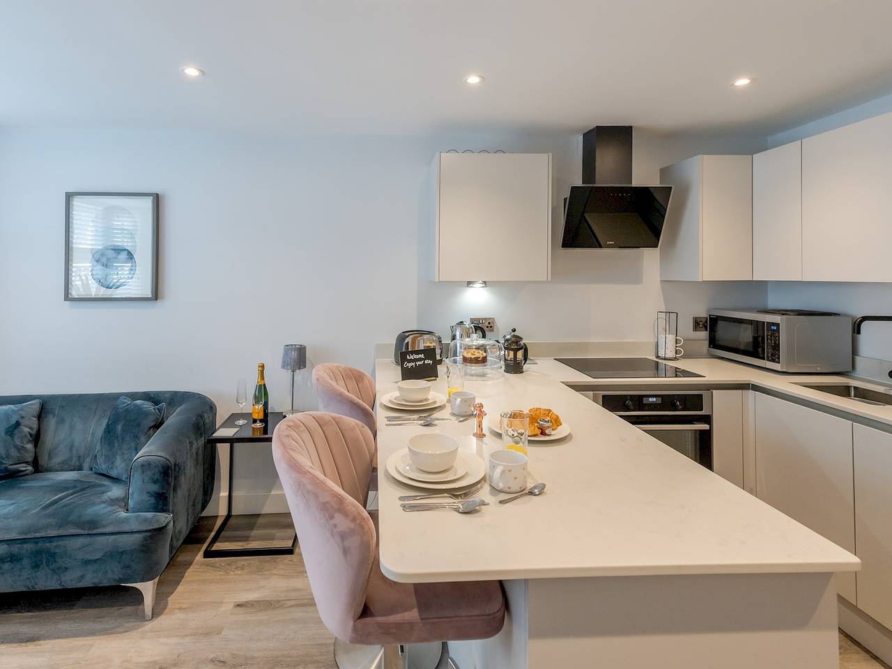 Entire apartment, Amaranth Stylish town centre apartment - Pass the Keys in Shrewsbury, Shropshire