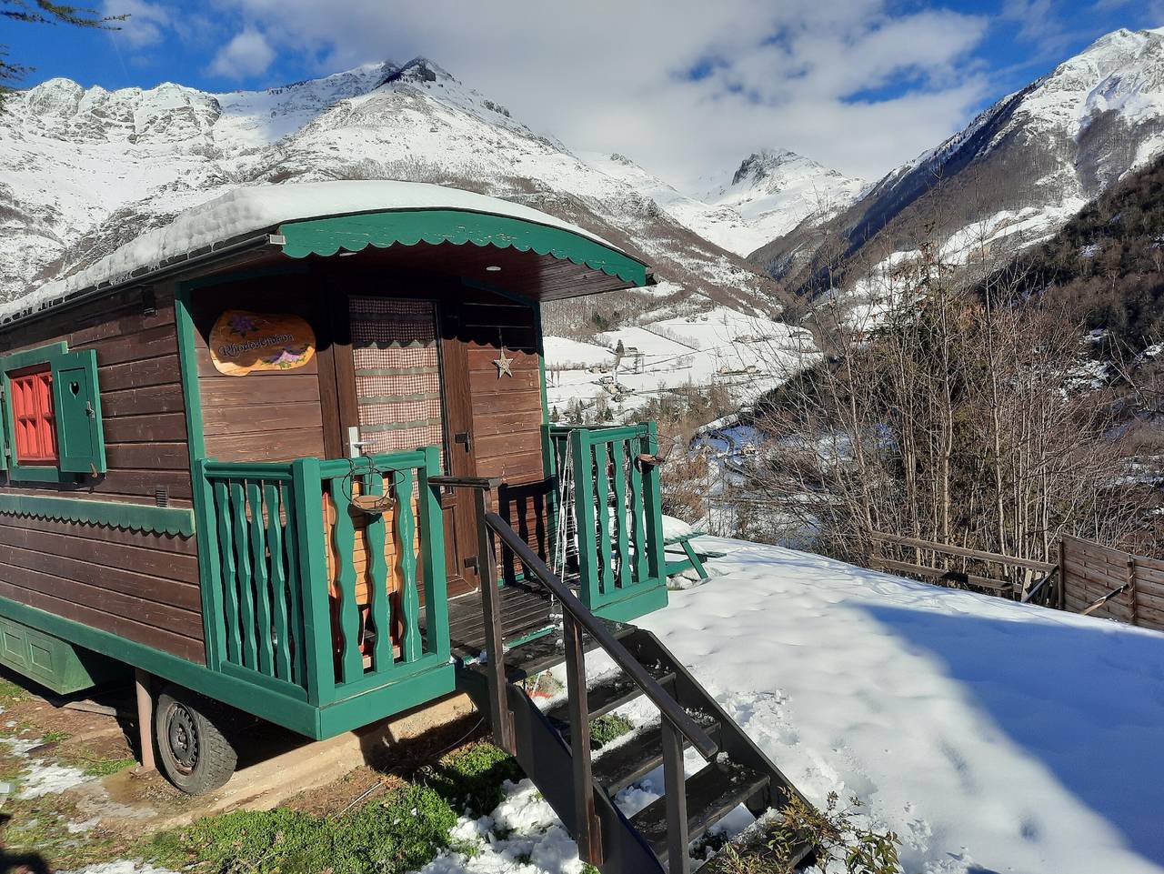 Roulotte Rhododendron - Gavarnie in Gèdre, Pyrenees National Park