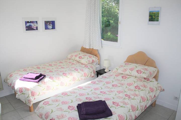 Gîte pour 6 personnes, avec Balcon/Terrasse et Piscine à Asnières-sur-Vègre - 4
