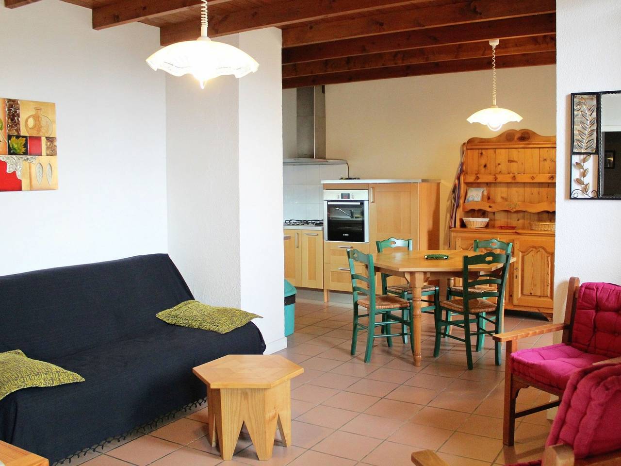 Gîte familial en pleine nature avec cour privée, Wi-Fi et proche randonnées à Le Mas-de-Tence in Le Mas-de-Tence, Haute-Loire