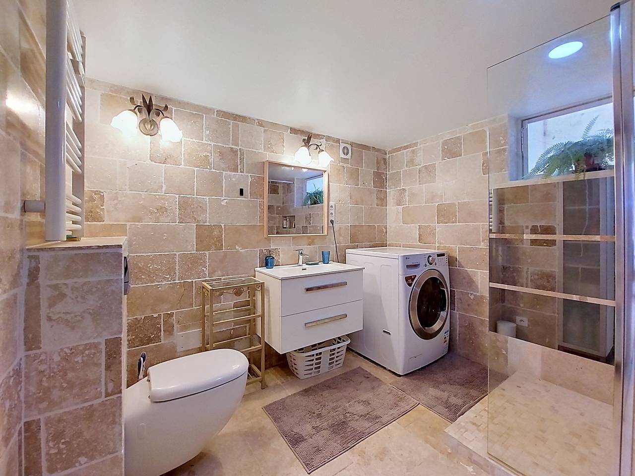 Appartement entier, Bas de villa Anémones in Bormes-les-Mimosas, Parc national de Port-Cros