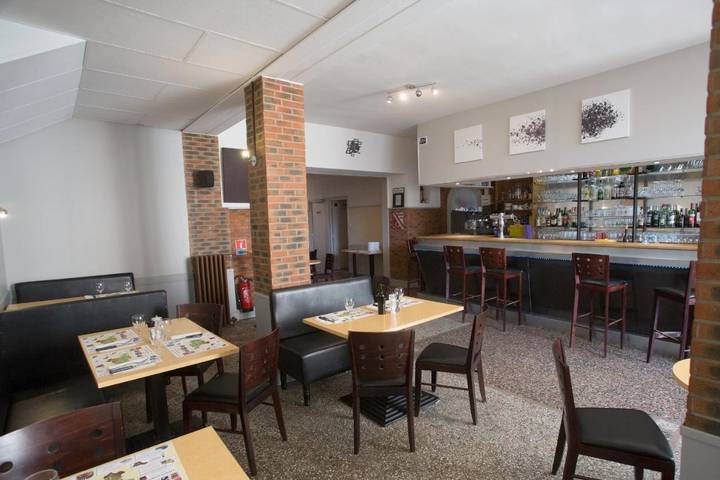 Hôtel pour 4 personnes, avec jardin et vue, animaux acceptés à Belcaire - 2