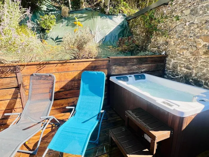 Ferienhaus für 6 Personen, mit Pool und Garten sowie Whirlpool - 1