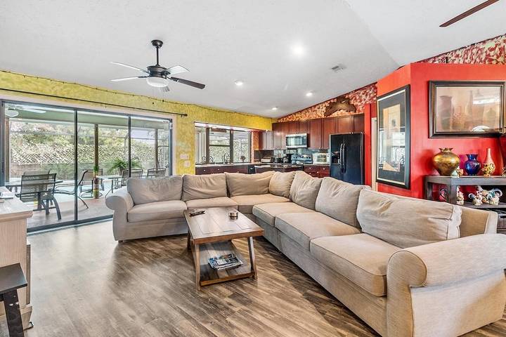 Vacation rental for 8 people, with hot tub, with pets in Port St. Lucie