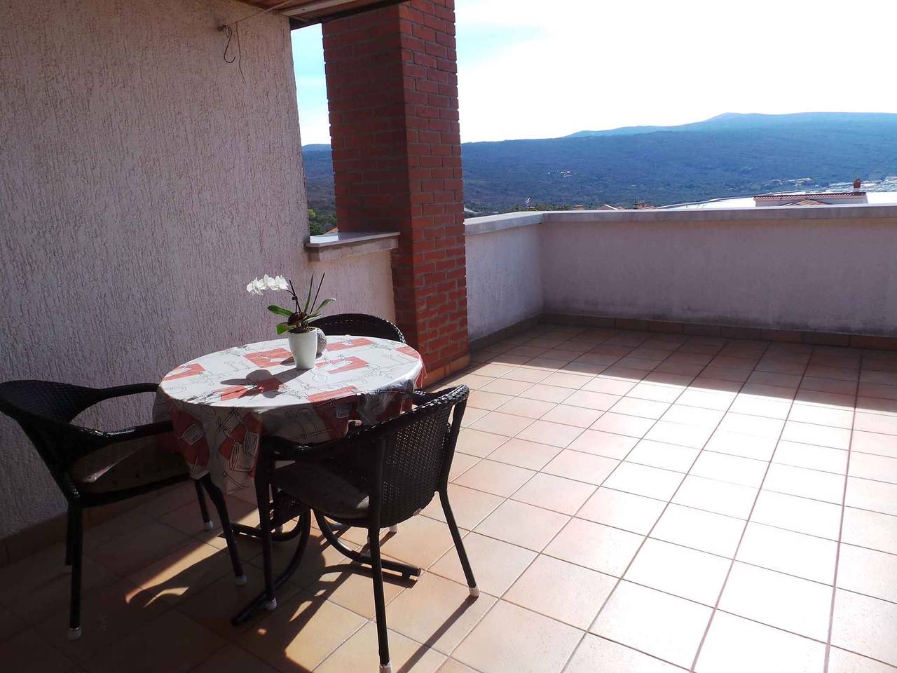 Ganzes Studio, Studio mit Terrasse und Klimaanlage  in Kornic, Krk