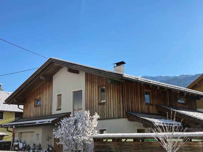 Ganze Wohnung, Ferienwohnung 'Fewo Waldheim' mit Bergblick, Balkon und Wlan in Kreuzeckgruppe, Greifenburg