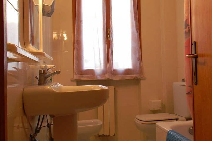 Appartement entier, Maison avec jardin, proche de la plage in Rosignano Solvay, Rosignano Marittimo