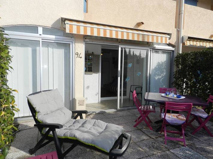 Appartement de vacances pour 4 personnes, avec piscine et terrasse