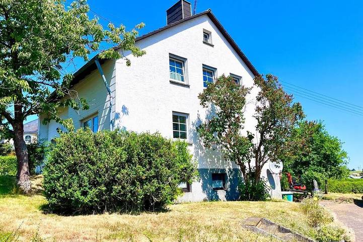 Ferienhaus für 9 Personen, mit Terrasse und Garten - 1