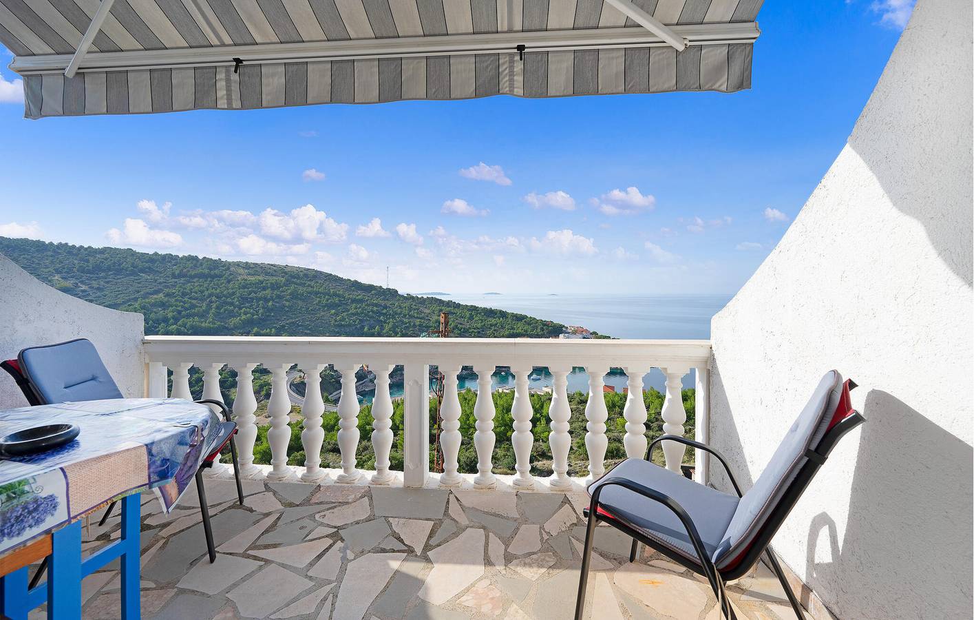 Ganze Ferienwohnung, Ferienwohnung für 3 Personen mit Terrasse in Primosten, Šibenik-Knin