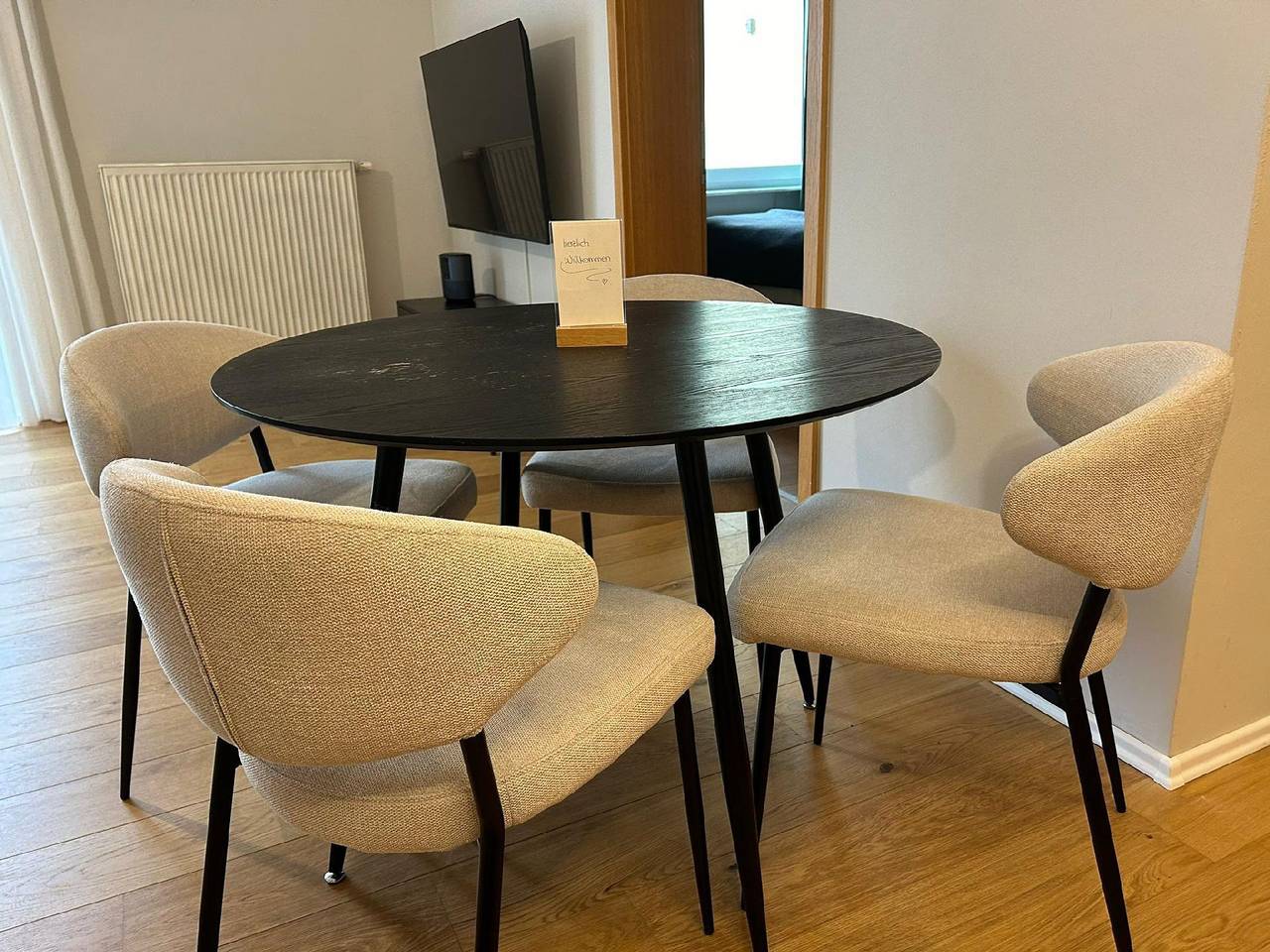 Ganze Ferienwohnung, Sanierte 2-Zi.-Wohnung nahe Winterberg Klinikum in Saarbrücken, Saarbrücken & Umgebung