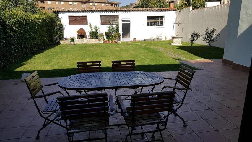 Location de vacances pour 14 personnes, avec vue et jardin à Burgos - 2