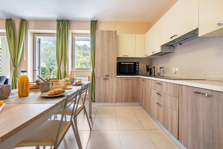 Ferienwohnung für 4 Personen, mit Garten und Seeblick in Tignale - 4