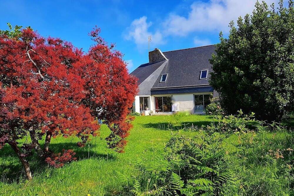 Sainte-Marine, casa soleada junto al mar in Combrit, Côte de Cornouaille