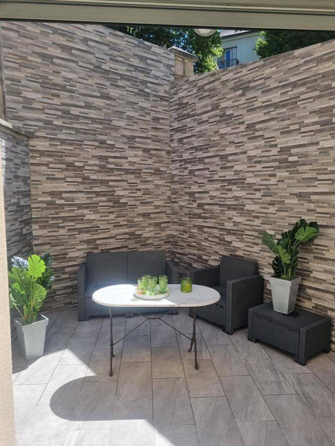 Location de vacances pour 2 personnes, avec terrasse à Villeneuve-le-Roi - 3