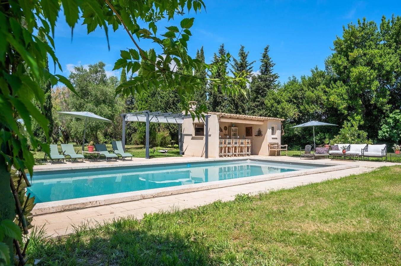 Villa pour 12 personnes avec jardin in Arles, Côte méditerranéenne (France)