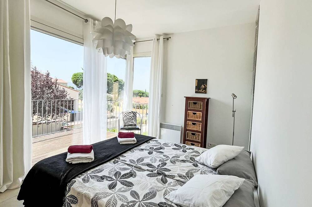 Beautiful private villa for 6 guests with Wifi, A/C, private pool, Tv and patio in Montesquieu-des-Albères, Céret region