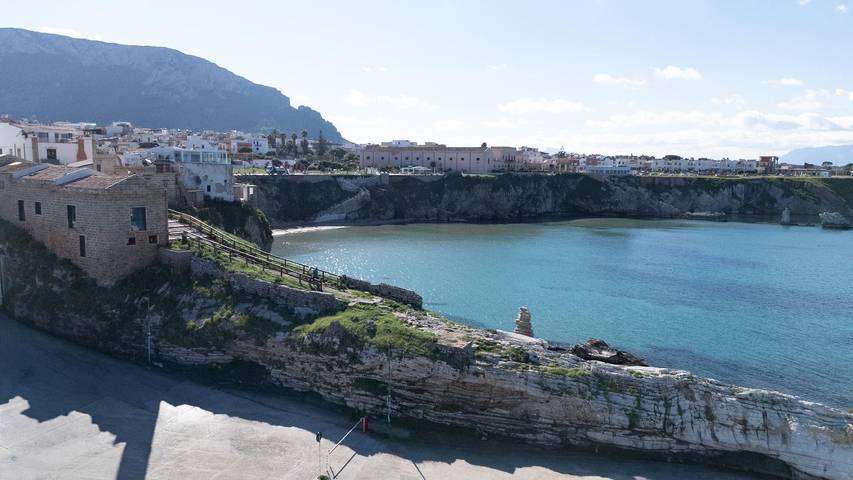 Ferienhaus für 4 Personen, mit Terrasse in Terrasini