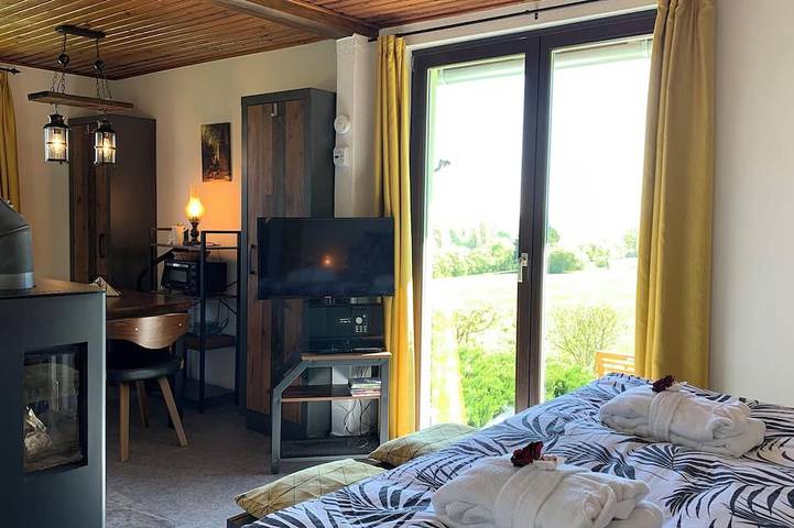 Ferienhaus für 2 Personen, mit Terrasse und Garten in Waltershausen - 3
