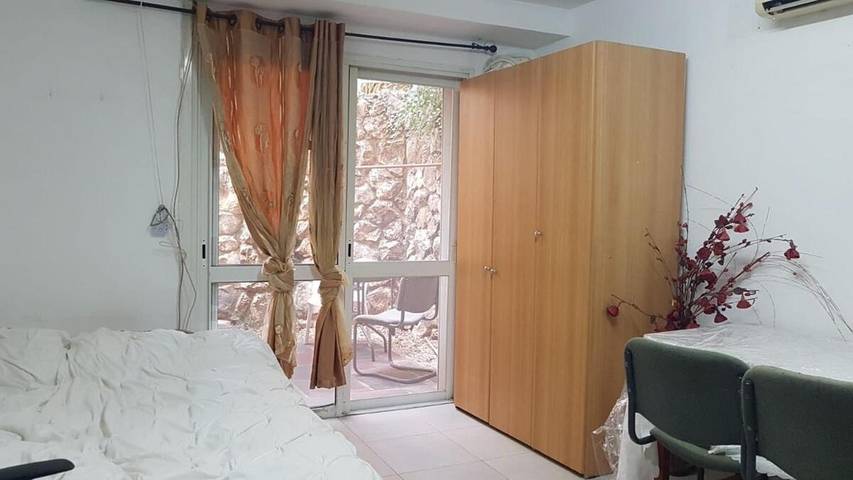 Appartement de vacances pour 2 personnes, avec balcon ainsi que piscine et vue