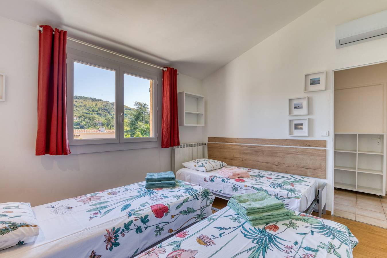 Appartement entier, Les pénates de Mélilotte avec terrasse in Clermont-l'Hérault, Région de Lodève