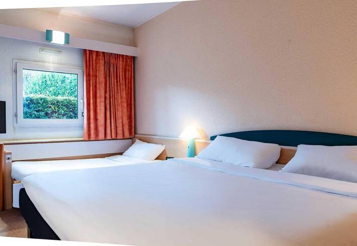 Hôtel pour 2 personnes, avec jardin à Gières - 2