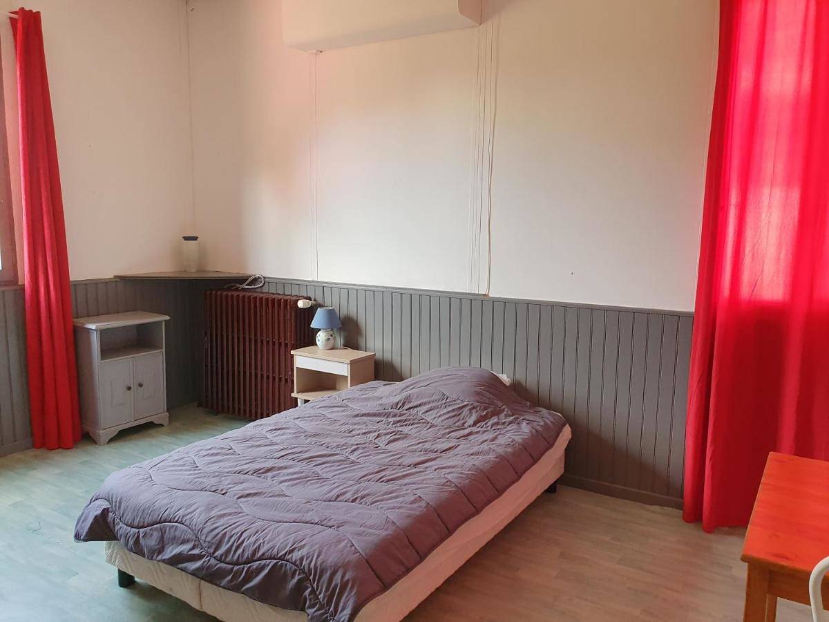 Single Room in Étang-sur-Arroux, Région d'Autun