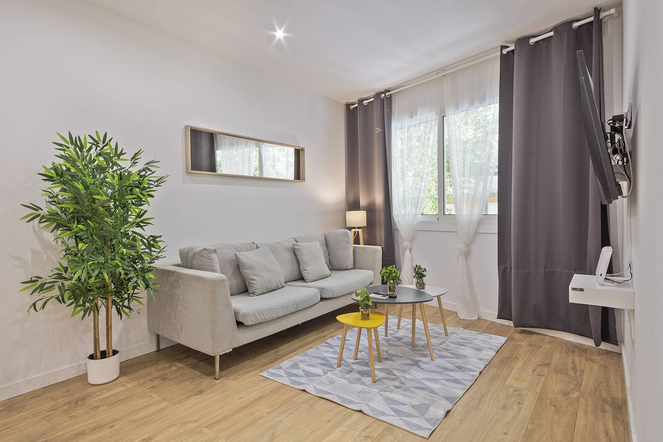 Entire apartment, Ref. 397155 in Barcelona Centre, Barcelona