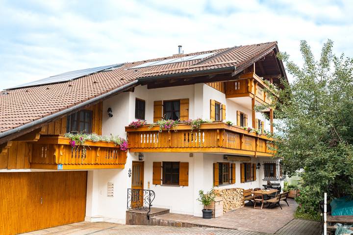 Ferienwohnung für 3 Personen, mit Balkon und Balkon/Terrasse im Chiemgau - 2