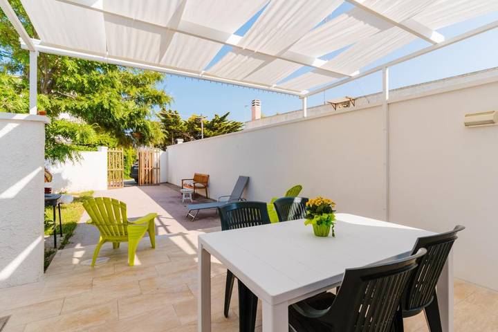 Gîte pour 4 personnes, avec jardin à Torre Chianca - 4