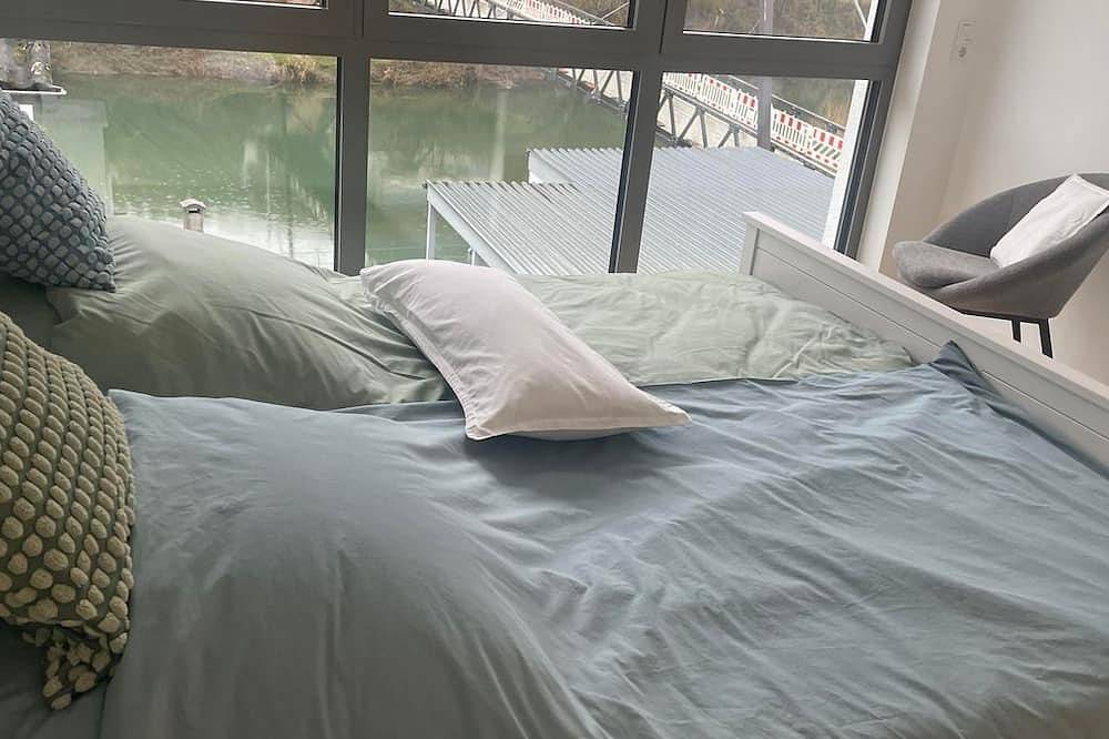 Appartement entier, Apartment Flussblick - Apartment with shower/Wc, 2 bedrooms in Langsur, Arrondissement de Trèves-Sarrebourg